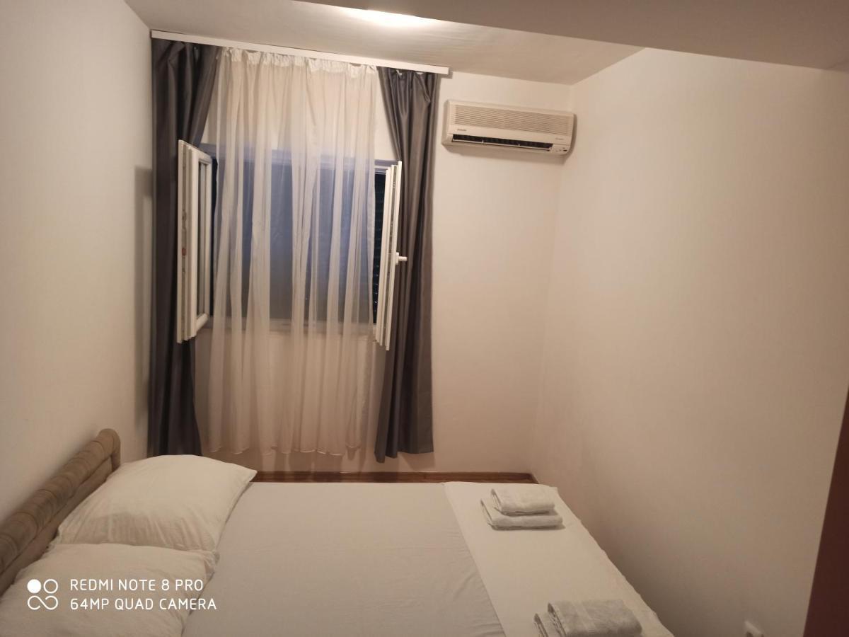 Apartments Zo Makarska Buitenkant foto