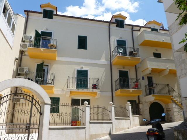 Apartments Zo Makarska Buitenkant foto